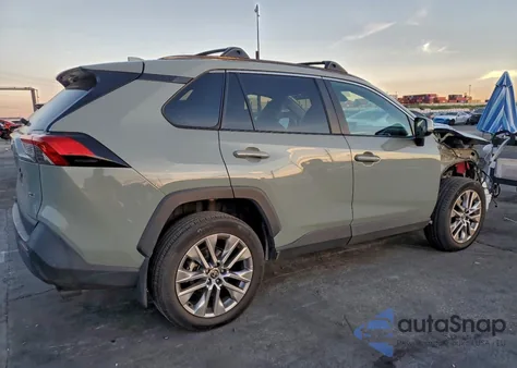 2022 Toyota Rav4 Xle Premium из США, поврежденный, VIN 2T3C1RFV9NW230818